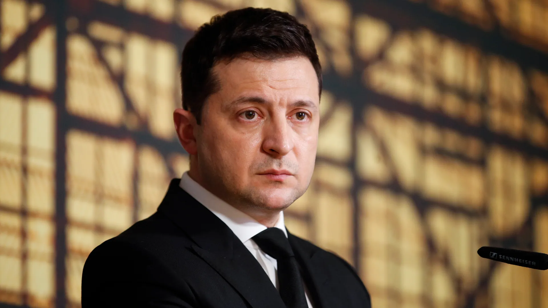 President Volodymyr Zelenskyy condemned the attack as a “deliberate act of terror” targeting innocent civilians