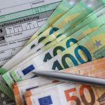 German Wage Gap Endures: Western Workers Outearn Eastern Counterparts by 17%, 35 Years Post-Reunification