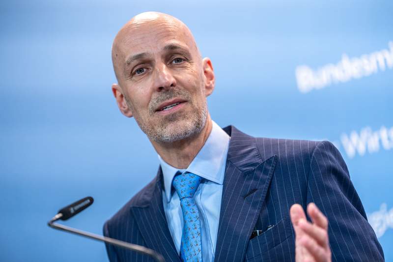 German Industrial Growth Forecast Slashed Amid Escalating Geopolitical Pressures