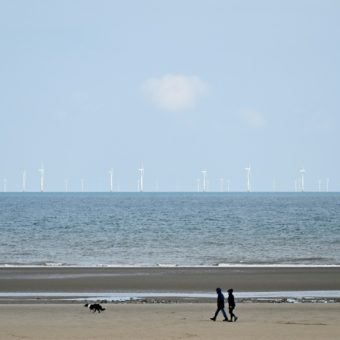 UK Energy Market Reform: Decoupling Electricity Prices from Global Gas Amid Middle East Tensions