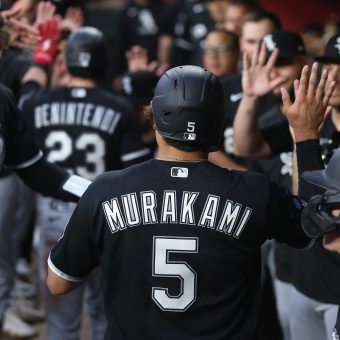Chicago White Sox Rout Diamondbacks 11-5: Munetaka Murakami Extends Home Run Streak in Offensive Showcase