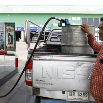 Hormuz Chokehold: The Unfolding Global Food Crisis Beyond the Mideast Standoff