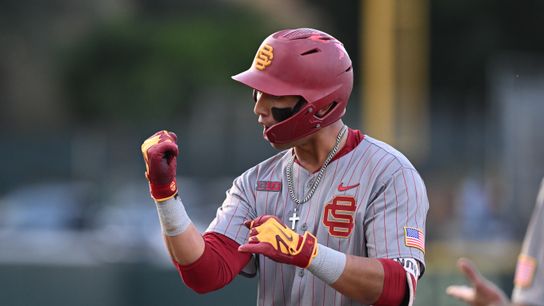 USC Baseball Triumphs Over Cal State Fullerton 9-2, Snaps Losing Streak with Offensive Explosion