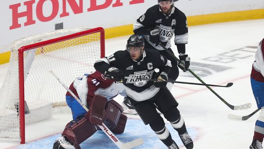 Avalanche Edge Kings in Tense SoCal Showdown, Deepening Playoff Anxieties