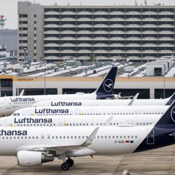 Lufthansa Scales Back Summer Flight Schedule Amid Escalating Fuel Prices and Operational Pressures