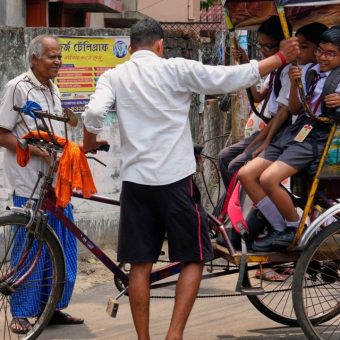 Delhi Schools Mandate ‘Water Bell’ Policy Amid Record-Breaking Heatwave in India
