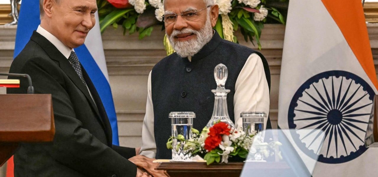 India Deepens Strategic Energy Ties with Russia for Oil and LNG Supply Amid Global Crisis