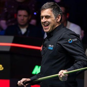 Ronnie O’Sullivan Dominates He Guoqiang at World Snooker Championship Opener, Eyes Eighth Title