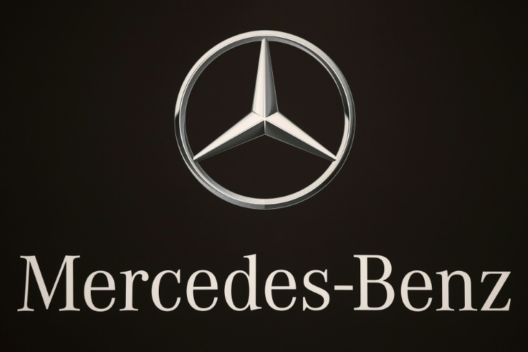 Mercedes-Benz Confronts China’s New Economic Reality: Luxury’s Shifting Sands