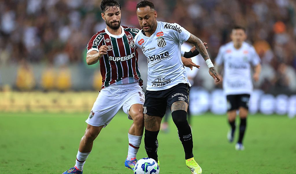 Brasileirão Showdown: Santos and Fluminense Announce Lineups for Sunday’s Crucial Clash