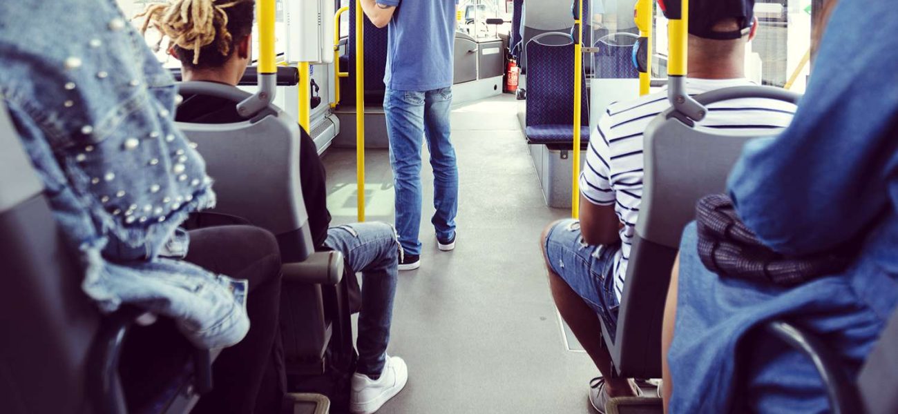 The Perilous Pursuit: Teens Chase Viral Fame on Moving Buses, Officials Warn of Deadly Risks