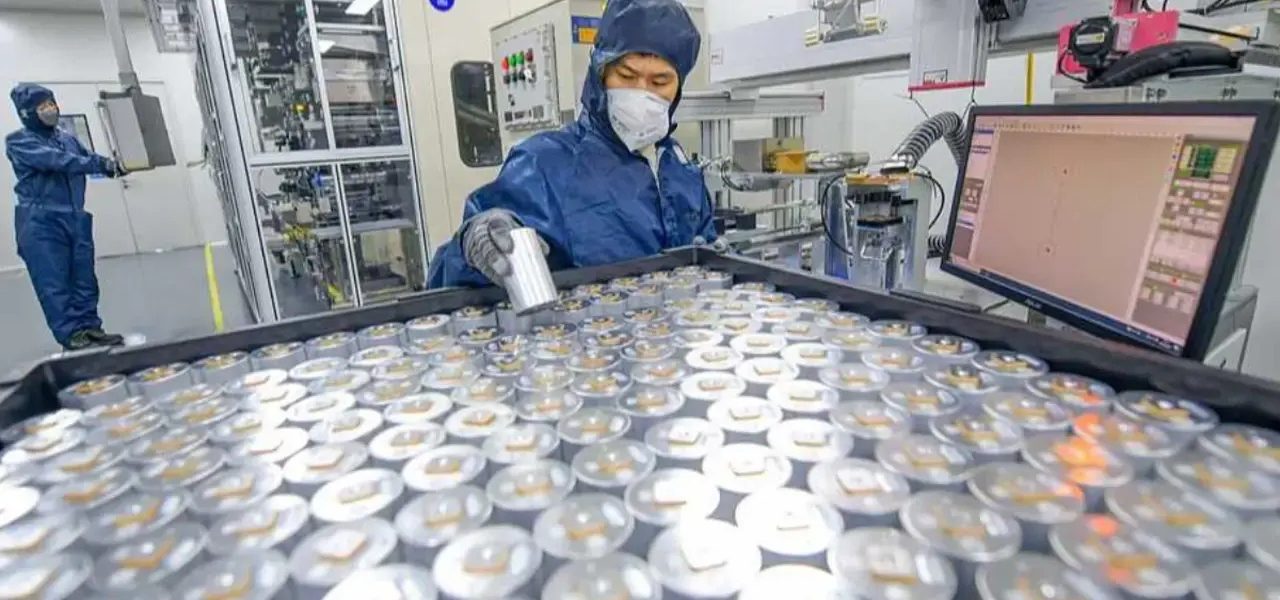 China Pioneers Fireproof EV Battery, Enhancing Electric Vehicle Safety Beyond Traditional Cars