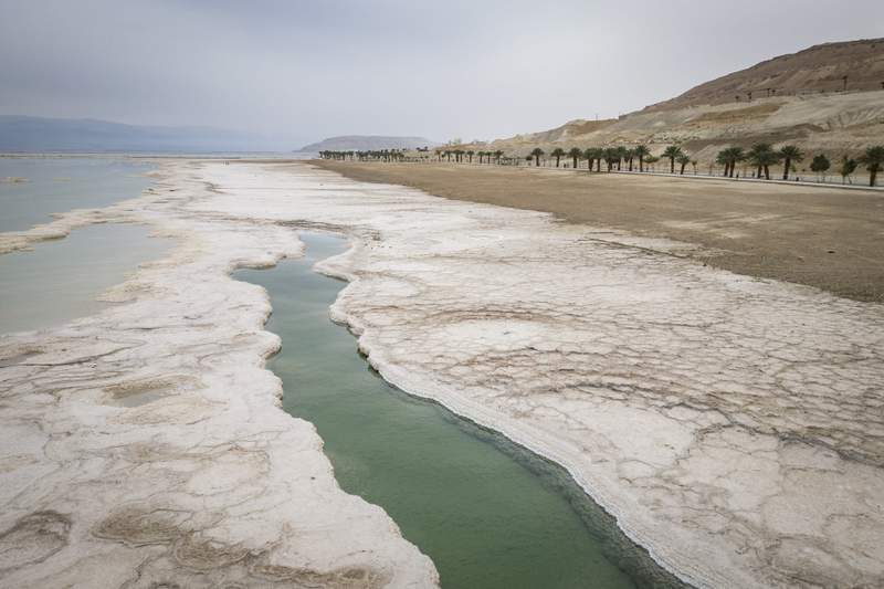 Middle East & Iran Conflicts: European Tourism Faces Decline from Asian and Gulf Travelers