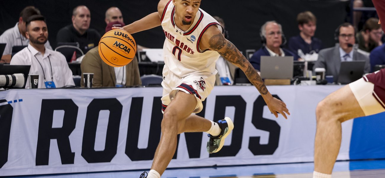 Portal’s Power Play: Mikey Lewis Jumps to Texas, Reshaping College Hoops Fortunes