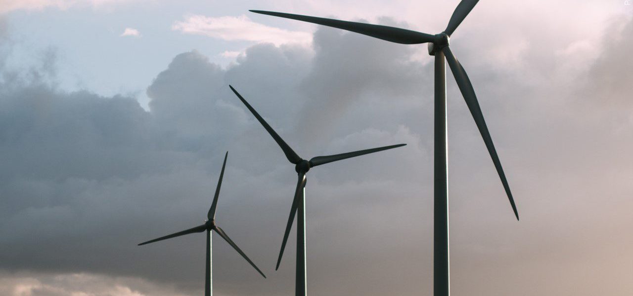 New Mexico’s Arid Gambit: Wind Farm Bet Pays Off for Public Schools and Energy Future