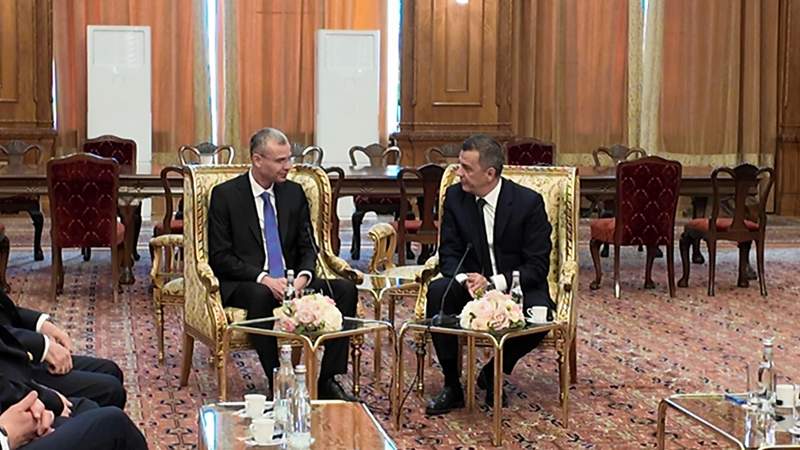 Silent Stances, Open Hands: Romania’s Intricate Dance with Israel’s Diplomacy