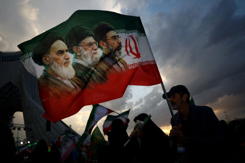 Iran’s Nuclear Treadmill: Western Disruption Efforts Yielding Meager Returns, Sources Indicate