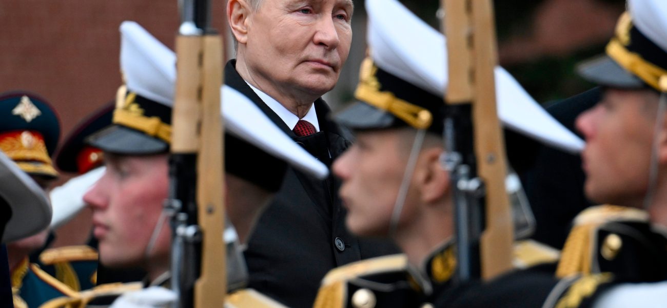 Kremlin’s Iron Dice: Putin Opts for Escalation Amid Standoff and Internal Malaise