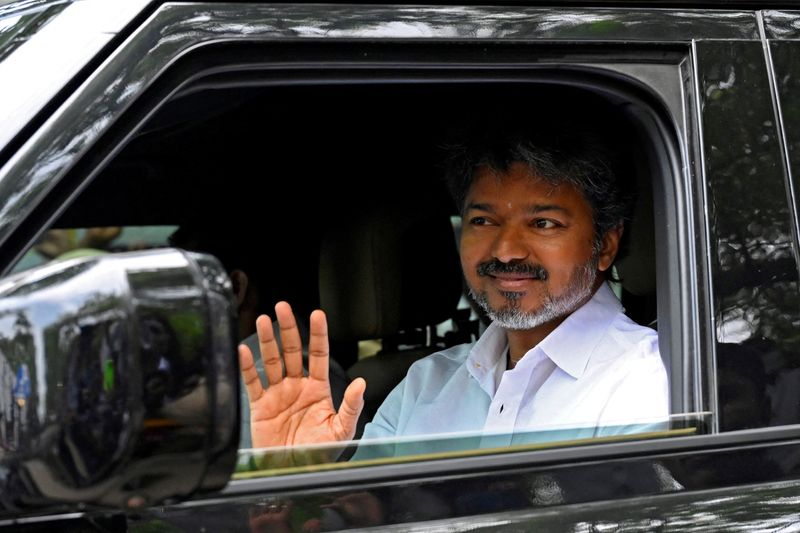 Bollywood Meets Bureaucracy: Tamil Nadu’s Factory Heart Beats a Cautious Tune for Star’s Political Play