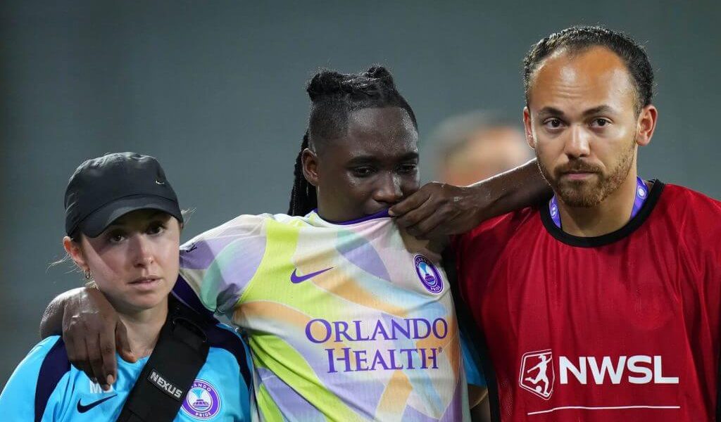 Star Striker’s Sudden Exit Sends Ripples Through NWSL Season