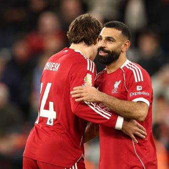 Red Devils on a Razor’s Edge: Liverpool’s Frail Squad Faces Final Reckoning at Villa Park
