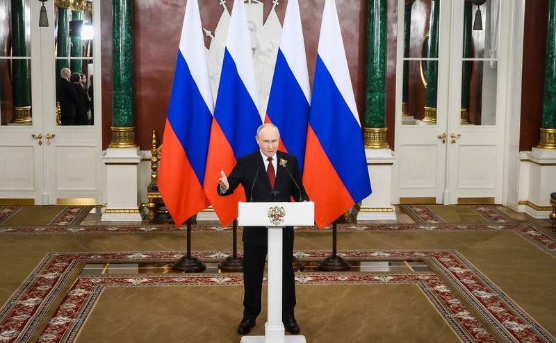 Moscow’s Global Reach: New Law Redraws Rules for Russians Abroad