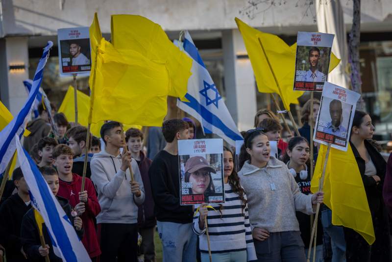 Israel’s Future Dims as Youth’s Trust in Leadership Plummets