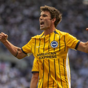 Brighton’s Golden Handcuffs: European Giants Circle Misfit Midfielder, Revealing the High Stakes of Modern Football Economics