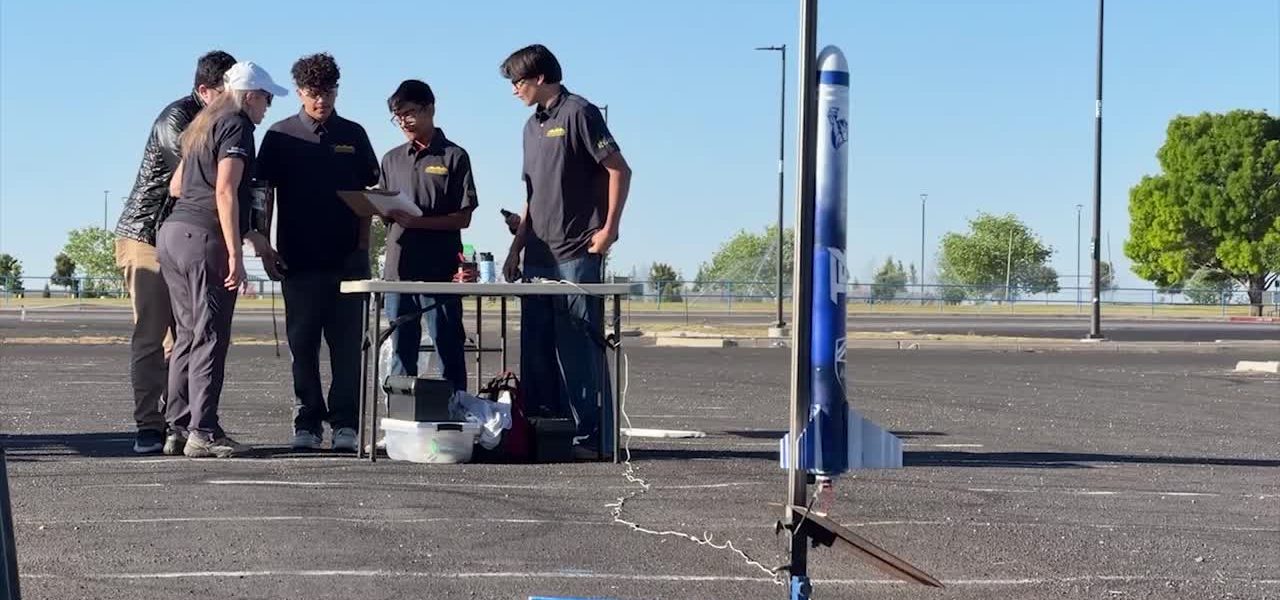 Albuquerque’s Amateur Astronauts: Middle Schoolers Rocket Towards Washington, And Perhaps Beyond