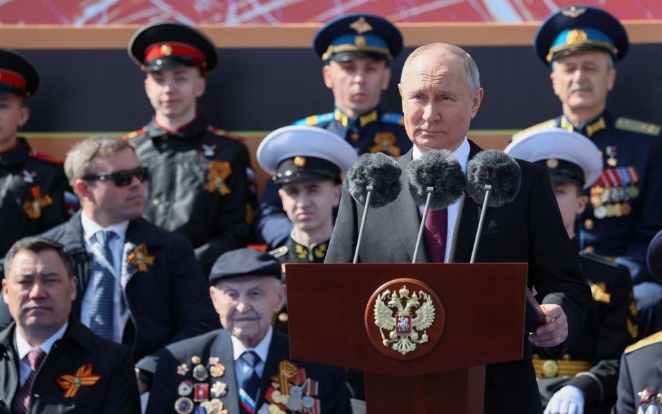 Kyiv’s Drones Penetrate Moscow’s Airspace, Shattering the Illusion of Kremlin Invincibility
