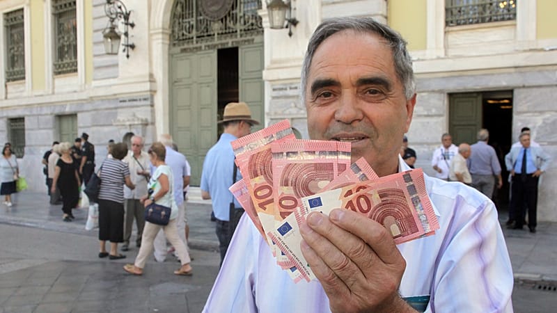 Old Europe’s Slow Burn: Real Incomes Reveal a Power Shift East and West