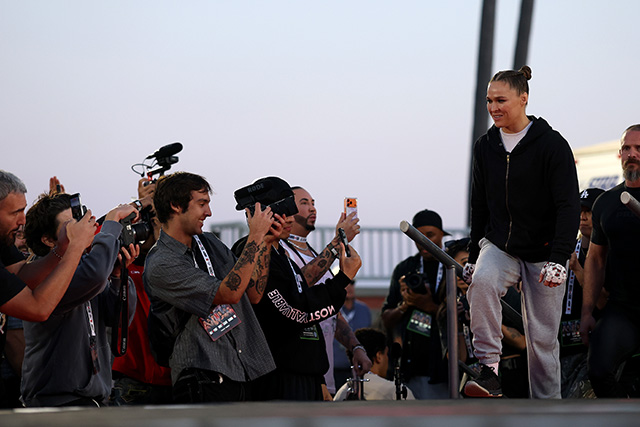 Billion-Dollar Blows: Hollywood’s Fight Night Exposes Brutal Economic Truths of Modern Sport