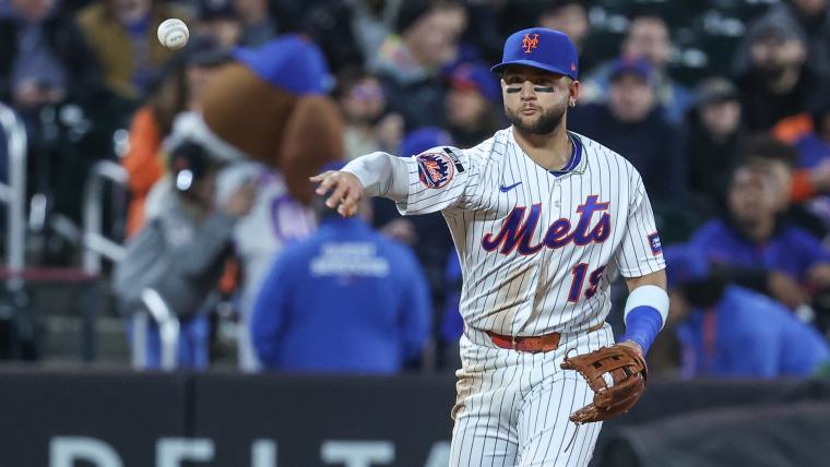 The Shortstop Shuffle: Mets Grasp at Faded Glory Amidst Season’s Decline