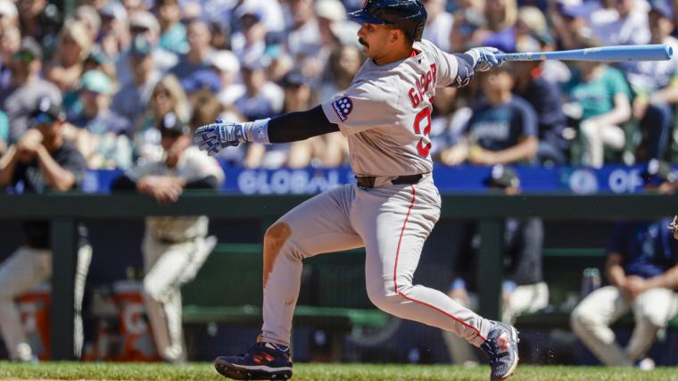 Red Sox’s Cold Calculus: One Veteran Out, Another In, Reshaping Bench Dynamics