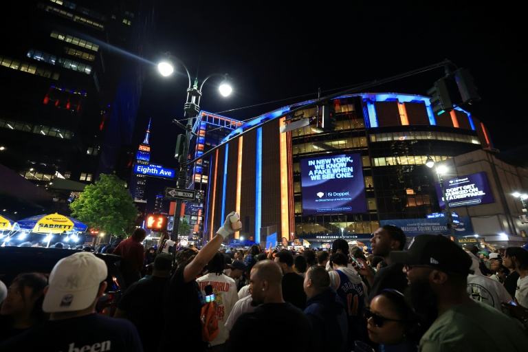 Penn Station’s Shadow Casts Glitz, Grit of NBA Finals at Madison Square Garden