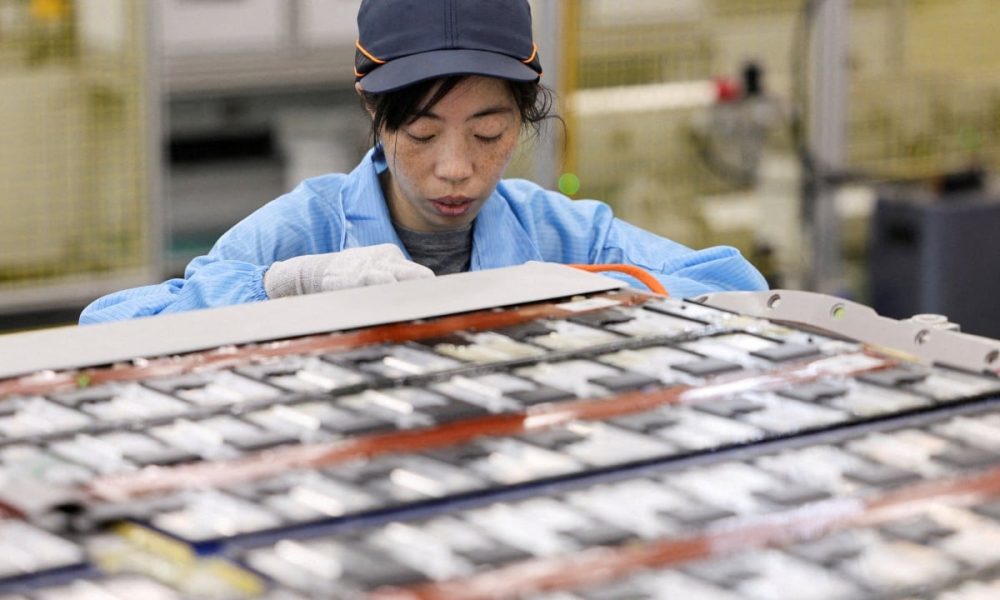 Beijing’s Green Exports Surge to US, Fueled by AI Boom and Geopolitical Realities