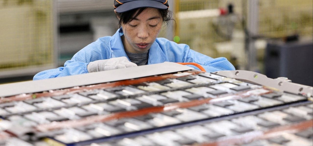 Beijing’s Green Exports Surge to US, Fueled by AI Boom and Geopolitical Realities