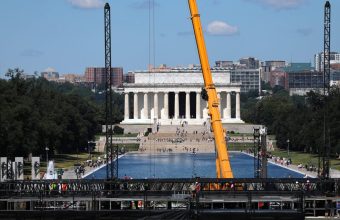 Lincoln Memorial Reflecting Pool Liner Damaged by Sharp Blade, National Park Service Confirms
