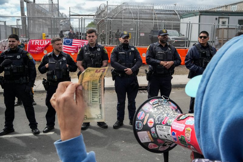 New Jersey Governor Accuses External Agitators of Stoking Detention Center Turmoil