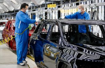 The Ghost in the Chassis: Ukraine’s Enduring Phantom Haunts Global Auto Lanes