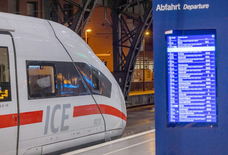 Germany’s Iron Veins Clog: Deutsche Bahn Delays Grind National Identity
