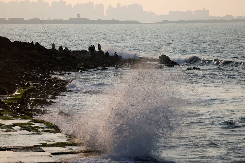 The Ocean’s Silent Scourge: How Humanity’s Waste Paves Way for ‘Superbugs’