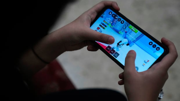 Canadian Lawmakers Under Fire for Excluding Key Platforms from ‘Safe Social Media Act’
