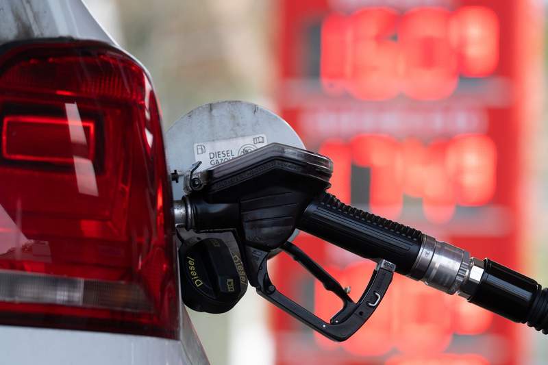 Fueling Discontent: Luhansk’s Grim Rationing Signals Russia’s Deepening Logistics Strain