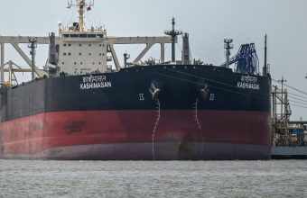 Indian Crude Tankers Traverse Hormuz Amid Unresolved Geopolitical Tensions