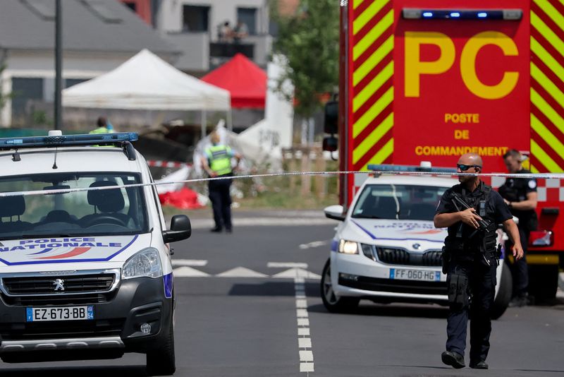 Quiet Skies Shattered: French Crash Reignites Doubts Over Aviation’s Unseen Dangers