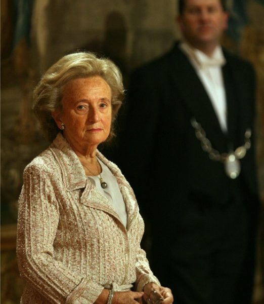 Shadows of Power: Bernadette Chirac’s Discreet Diplomacy in the Elysée’s Corridors