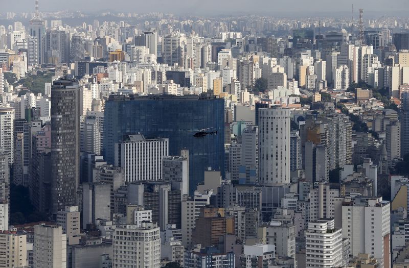 Brazil’s Debt Dilemma: Senate’s Broad Strokes Clash With Executive’s Surgical Aim