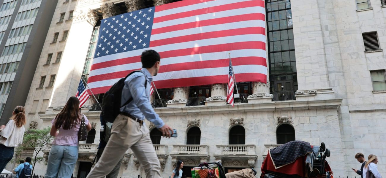 America’s Precarious Prosperity: Top 20% Holds the Line, But Their Fortunes Teeter on Fragile Stocks