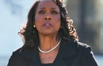 US Supreme Court Upholds Fed Independence Against Trump’s Unprecedented Bid to Fire Governor Cook